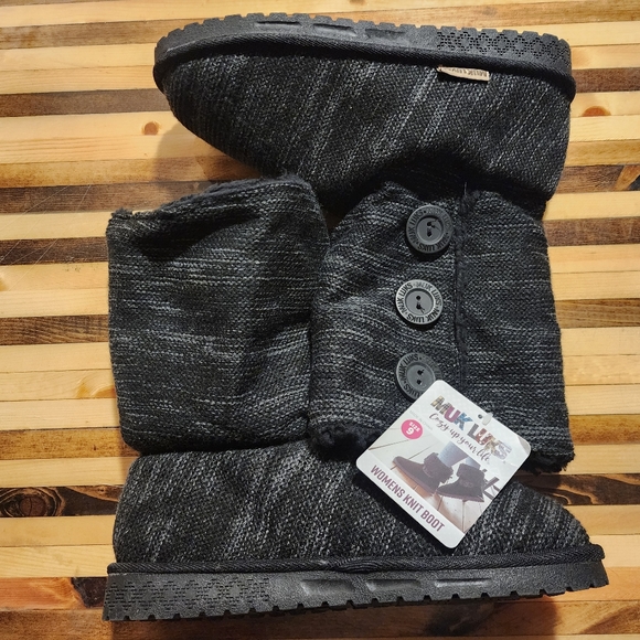 Muk Luks Shoes - Muk Luks